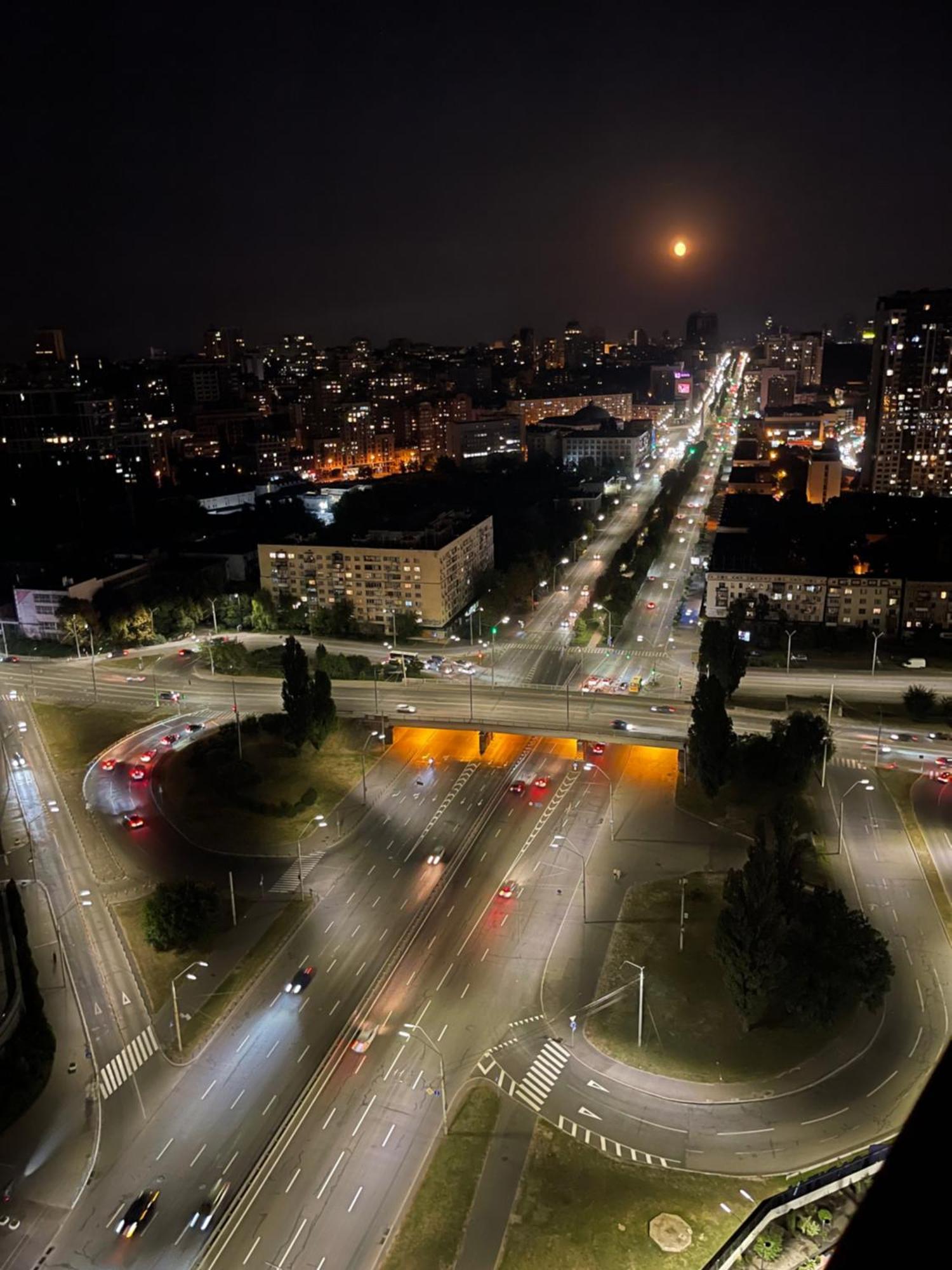 Apart Manhattan City Проспект Берестейський 11 Parking Kiev Bagian luar foto